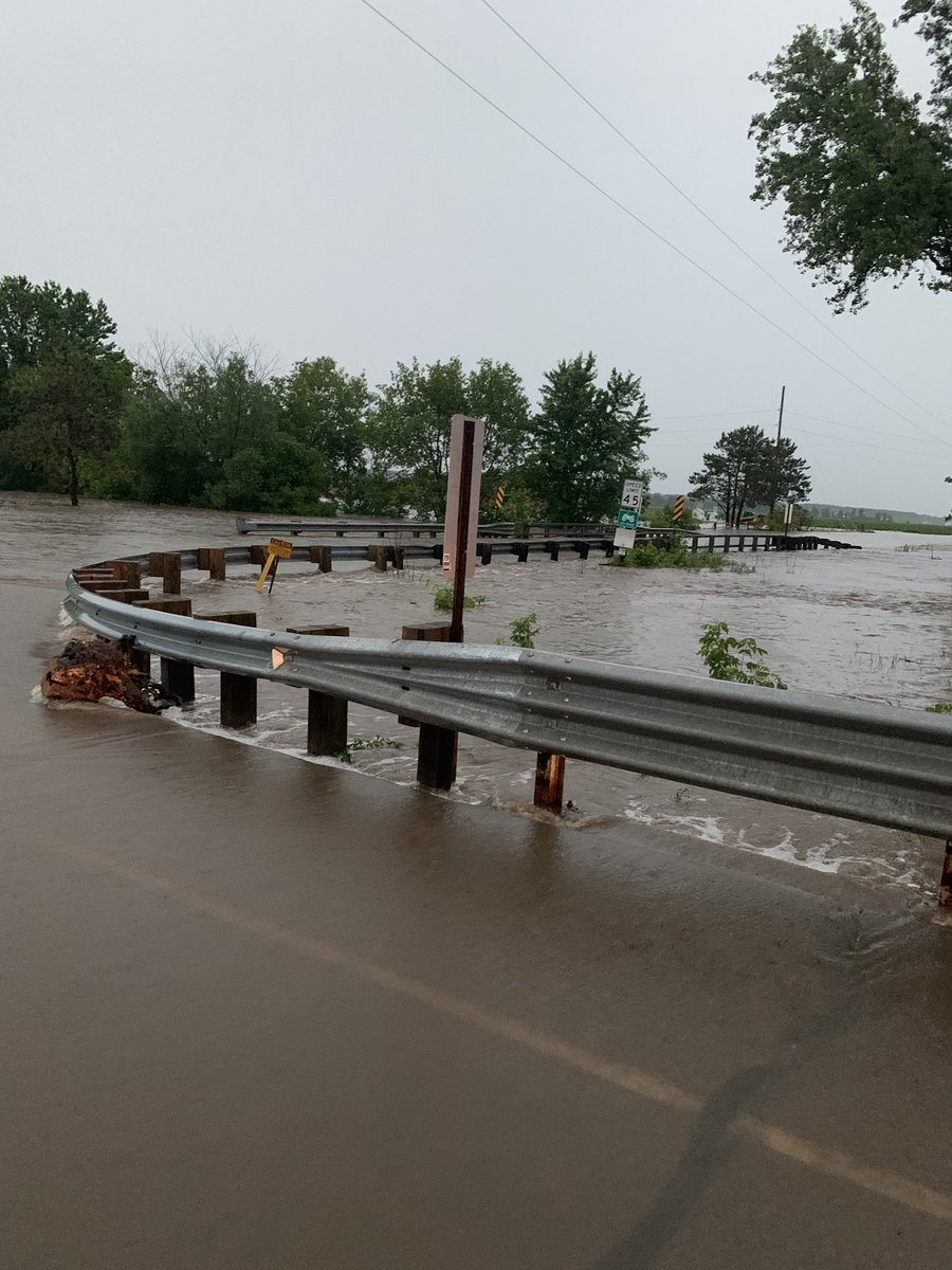 Hwy 63 SB is CLOSED due to flooding in Baldwin, Wisconsin. 
Be careful driving this morning!! 
