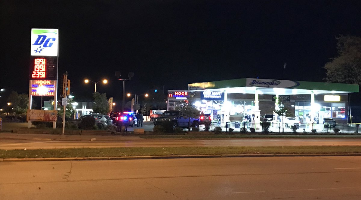 milwaukee police are currently investigating a shooting at discount gas near appleton ave and hampton ave in milwaukee milwaukee wisconsin news from wisconsin u s in english on live map wisconsin liveuamap com discount gas near appleton ave