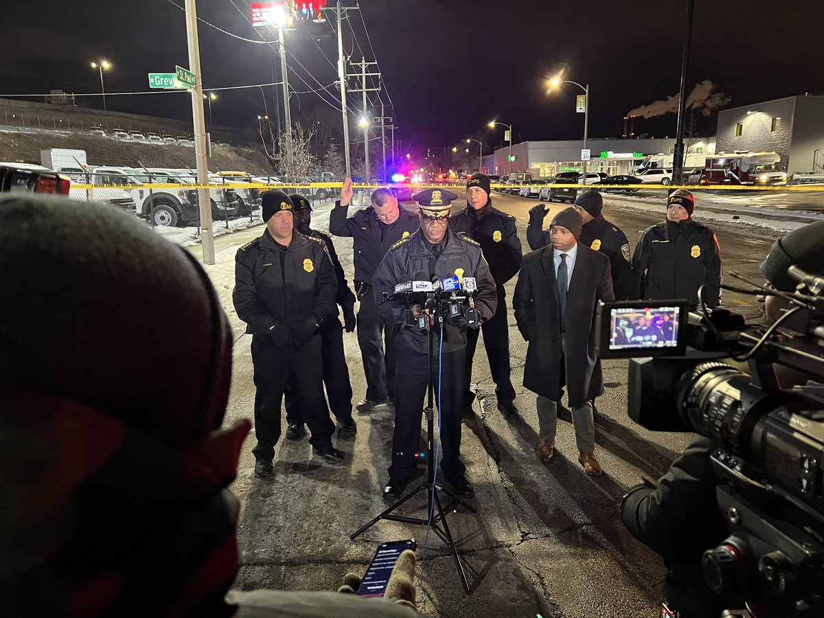 officer was shot near St. Paul's and 21st after waking a suspect who was slumped over in his car who then fled. Both 26yo officer and 22yo suspect fired and were shot