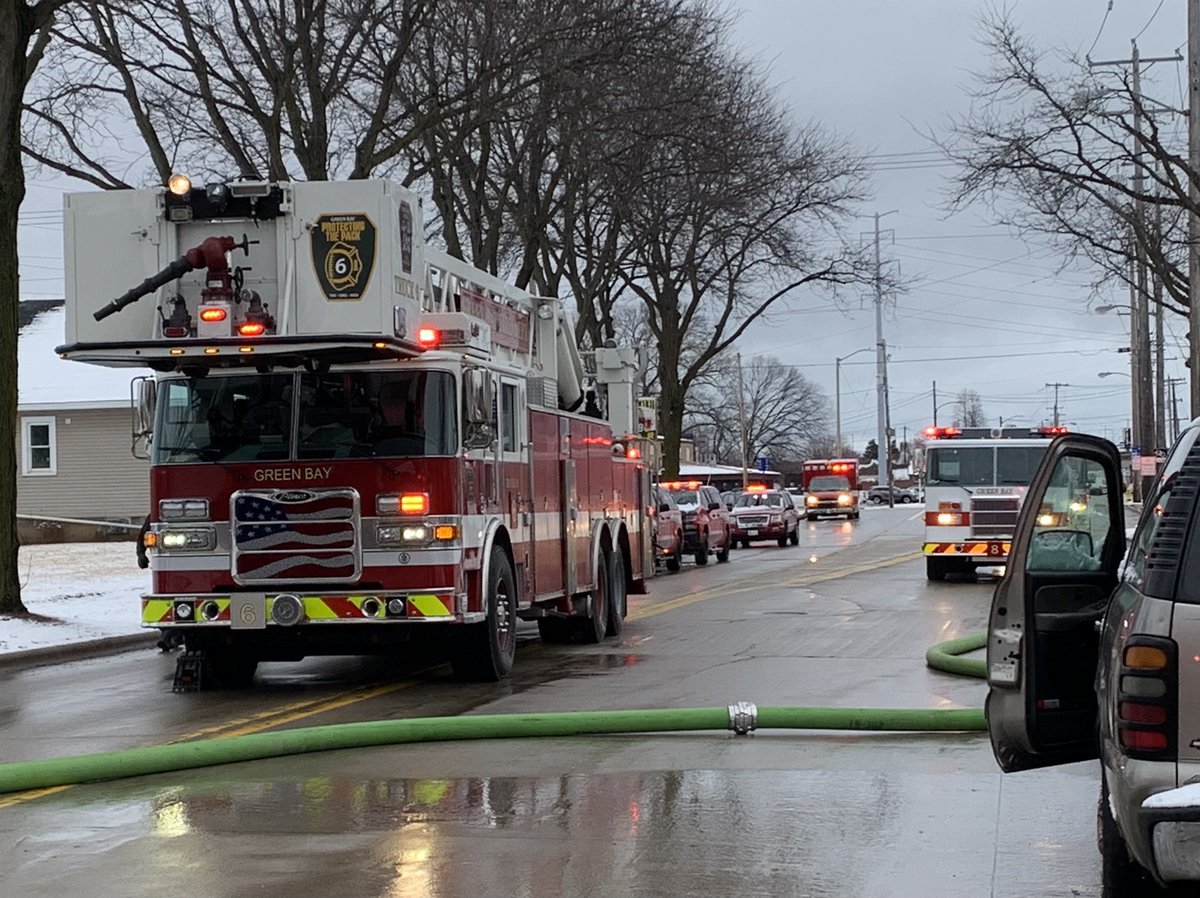 1100 block of S Broadway, emergency crews are on scene of a structure fire.