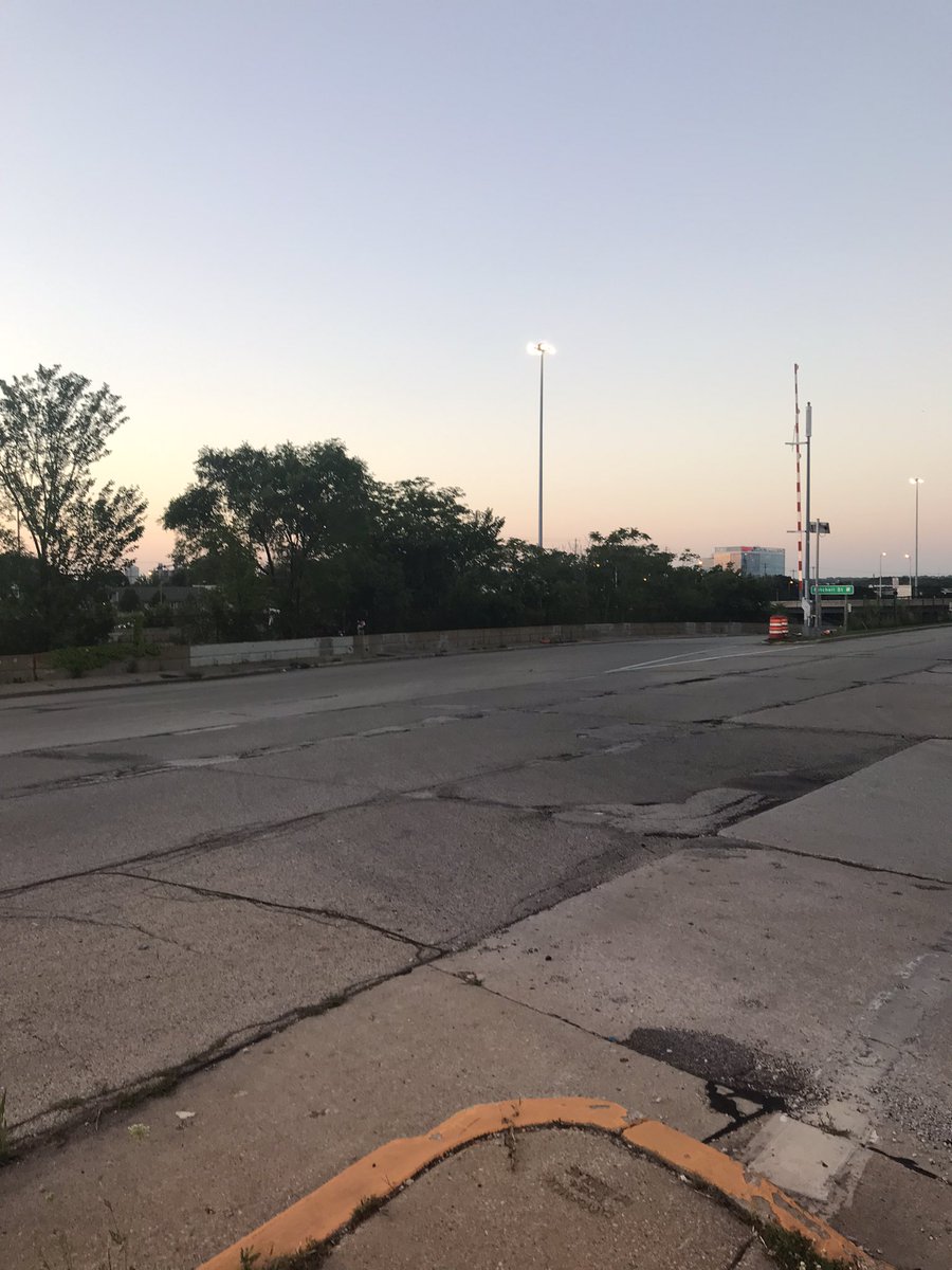 At 5th and Lapham for a shooting investigation that led @MilwCoSheriff to shut down the I-43/94 southbound lanes last night.