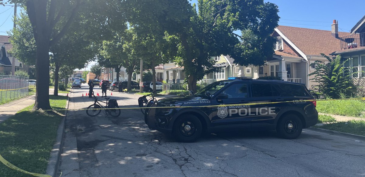 Police are investigating reports of a double shooting near 19th and Nash on Milwaukee’s north side. We’re waiting to hear from police about a possible victim